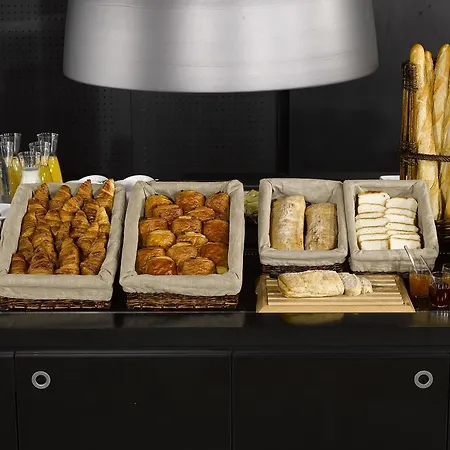 Hotel Campanile Rennes Sud - Jacques 3*